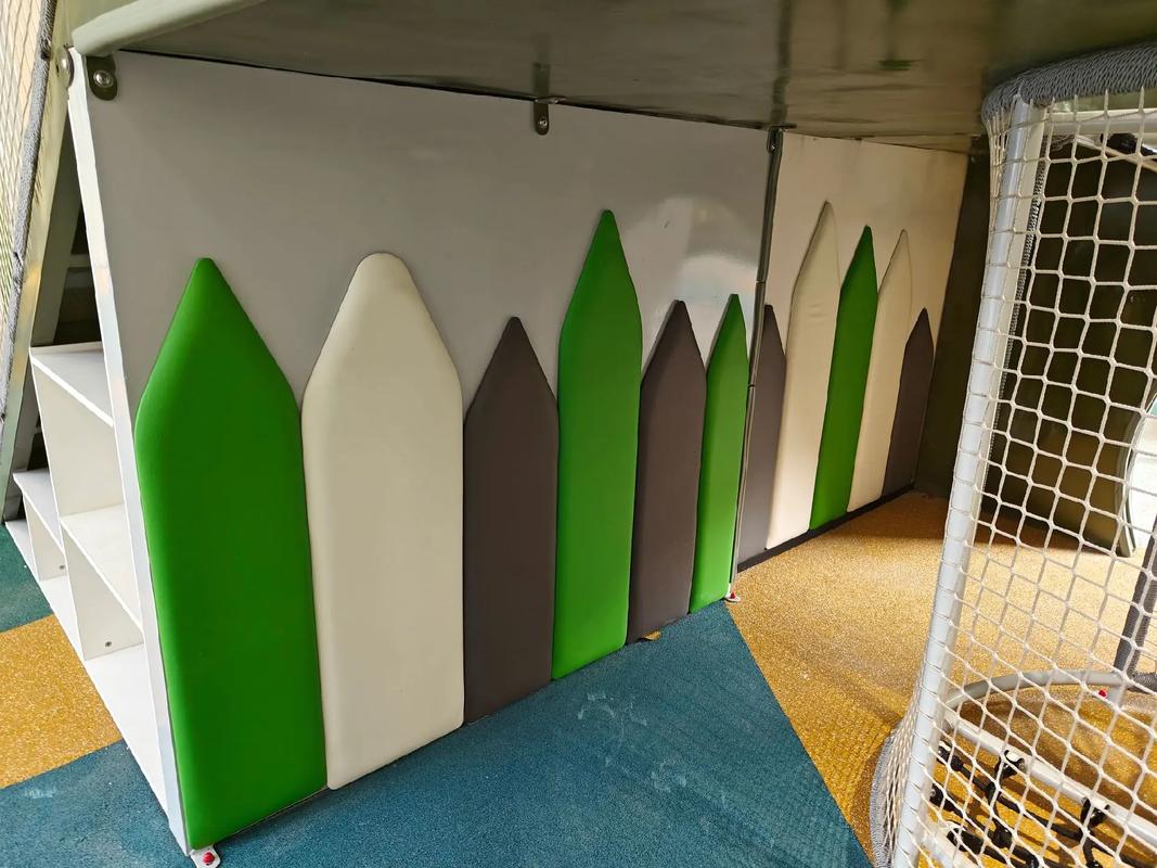 中山遠洋天著架空層小非標康體設施全面竣工，搖馬、蹺蹺板與健身設備完善社區活力空間